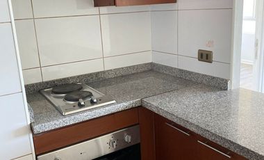 Vive Aquí! Oportunidad* DEPARTAMENTO AMPLIO 45 m2- 1D 1B, MACUL, PISO 2, TERRAZA CERRADA, INCLUYE ESTACIONAMIENTO.