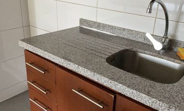 Vive Aquí! Oportunidad* DEPARTAMENTO AMPLIO 45 m2- 1D 1B, MACUL, PISO 2, TERRAZA CERRADA, INCLUYE ESTACIONAMIENTO.