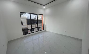 Dijual Rumah Baru di Jelambar Jakarta Barat