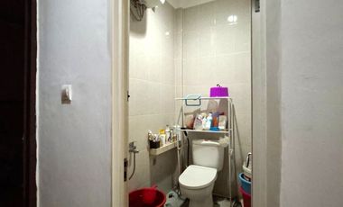 TERMURAH! Disewakan Rumah 3 Lantai Siap Huni di Graha Bintaro — Full Furnished & Kamar Banyak  (SP 1005)