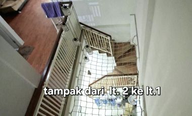 TERMURAH! Disewakan Rumah 3 Lantai Siap Huni di Graha Bintaro — Full Furnished & Kamar Banyak  (SP 1005)