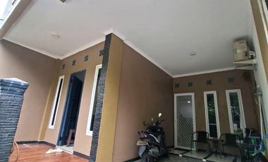 TERMURAH! Disewakan Rumah 3 Lantai Siap Huni di Graha Bintaro — Full Furnished & Kamar Banyak  (SP 1005)