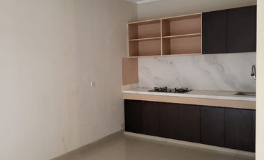 Dijual Cepat Rumah 2 Lantai Siap Huni di Rawamanguktan, Jakarta Timur