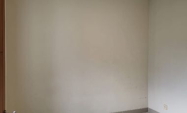 Dijual Cepat Rumah 2 Lantai Siap Huni di Rawamanguktan, Jakarta Timur