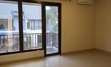 Dijual Cepat Rumah 2 Lantai Siap Huni di Rawamanguktan, Jakarta Timur
