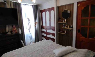 Vendo Hermosa Casa Esquina, a pasos Colegio H. Británico, 5dormitorios 3baños 1Estacionamiento