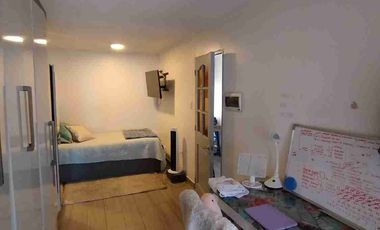 Vendo Hermosa Casa Esquina, a pasos Colegio H. Británico, 5dormitorios 3baños 1Estacionamiento