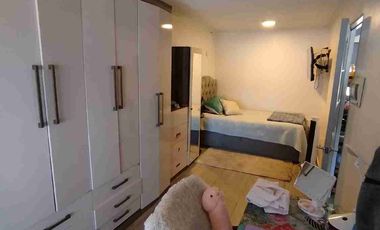 Vendo Hermosa Casa Esquina, a pasos Colegio H. Británico, 5dormitorios 3baños 1Estacionamiento