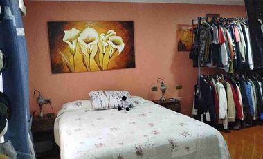 Vendo Hermosa Casa Esquina, a pasos Colegio H. Británico, 5dormitorios 3baños 1Estacionamiento