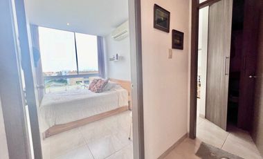 SAN LORENZO SALINAS EN EDIFICIO FRENTE AL MAR