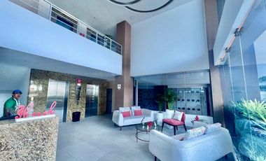 SAN LORENZO SALINAS EN EDIFICIO FRENTE AL MAR