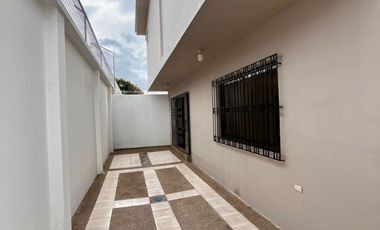 ALQUILO / RENTO CASA DE DOS HABITACIONES VIA LA COSTA KM 10,5, URBANIZACION TORRES DEL SALADO