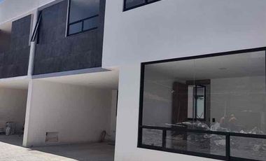 Casa nueva en venta en Xilotzingo a menos de 4 km de CU BUAP
