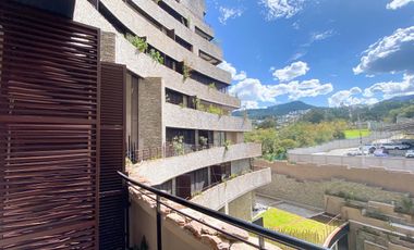 Renta de Departamento Amoblado de 2 Dormitorios, Sector Aquarela Cumbayá, Ecuador