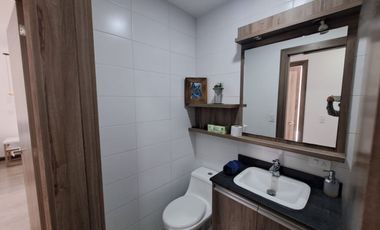 Venta de Departamento de 2 Dormitorios, Sector La Carolina Mall El Jardín, Quito, Ecuador