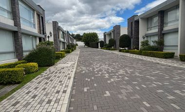 Venta de Casa de 3 Dormitorios, Sector Tumbaco, Ecuador