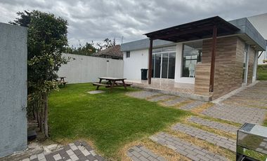 Venta de Casa de 3 Dormitorios, Sector Tumbaco, Ecuador