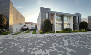 Venta de Casa de 3 Dormitorios, Sector Tumbaco, Ecuador