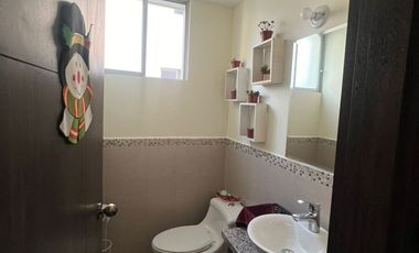 Venta de Casa de 3 Dormitorios, Sector Tumbaco, Ecuador