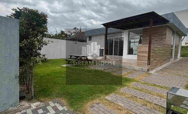 Venta de Casa de 3 Dormitorios, Sector Tumbaco, Ecuador