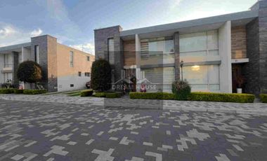 Venta de Casa de 3 Dormitorios, Sector Tumbaco, Ecuador