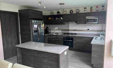 Venta de Casa de 3 Dormitorios, Sector Tumbaco, Ecuador