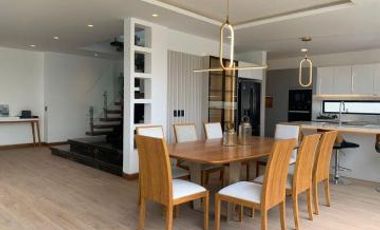 Venta de Casa Dúplex de 3 Dormitorios, Sector Hilacril Tumbaco, Ecuador