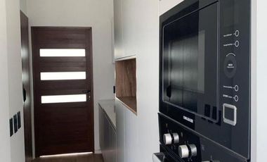 Venta de Casa Dúplex de 3 Dormitorios, Sector Hilacril Tumbaco, Ecuador