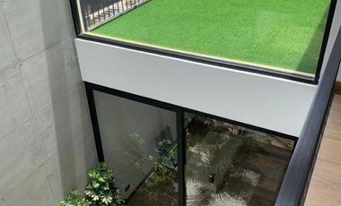 Venta de Casa Dúplex de 3 Dormitorios, Sector Hilacril Tumbaco, Ecuador