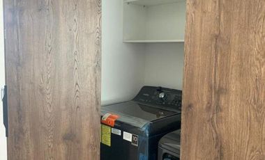 Venta de Casa Dúplex de 3 Dormitorios, Sector Hilacril Tumbaco, Ecuador