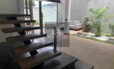 Venta de Casa Dúplex de 3 Dormitorios, Sector Hilacril Tumbaco, Ecuador