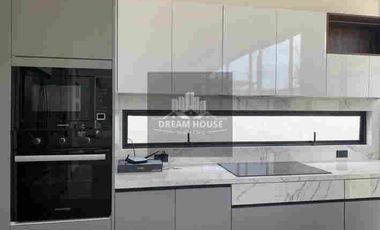 Venta de Casa Dúplex de 3 Dormitorios, Sector Hilacril Tumbaco, Ecuador