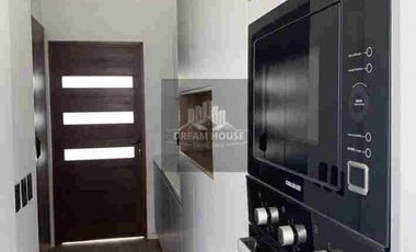Venta de Casa Dúplex de 3 Dormitorios, Sector Hilacril Tumbaco, Ecuador
