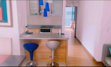 Renta de Departamento Amoblado de 2 Dormitorios, Sector La Recoleta El Batán, Quito, Ecuador