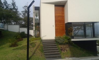 Renta de Casa de 3 Dormitorios, Sector Nayón, Ecuador