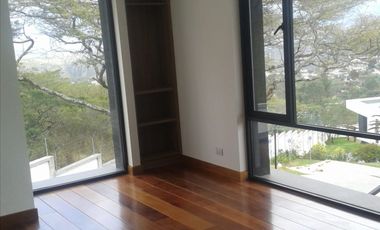 Renta de Casa de 3 Dormitorios, Sector Nayón, Ecuador