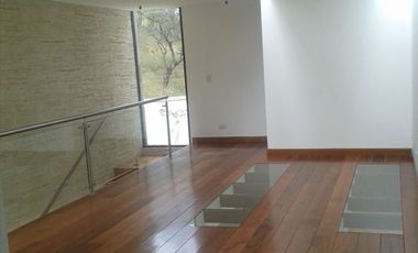 Renta de Casa de 3 Dormitorios, Sector Nayón, Ecuador