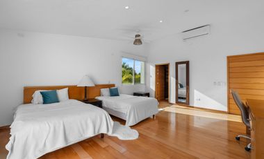 Casa de Lujo con Vista Al Campo de Golf en El Tigre Riviera Nayarit - Isla Tortuga