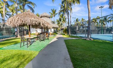 Casa de Lujo con Vista Al Campo de Golf en El Tigre Riviera Nayarit - Isla Tortuga