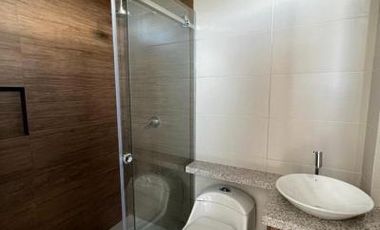 Venta de Casa de 4 Dormitorios, Sector Cumbayá, Ecuador