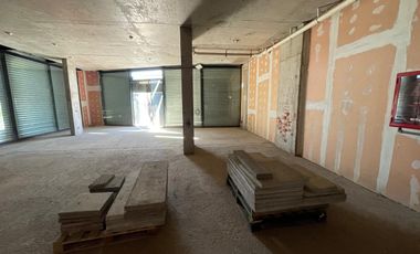 ARRIENDO Local Comercial de 114,51 m2, Metro Pedrero y San Joaquín