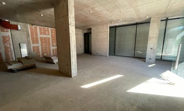 ARRIENDO Local Comercial de 114,51 m2, Metro Pedrero y San Joaquín