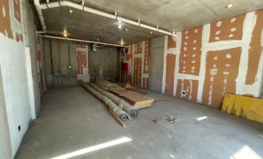 ARRIENDO Local Comercial de 67,82 m2, Metro Pedrero y San Joaquín
