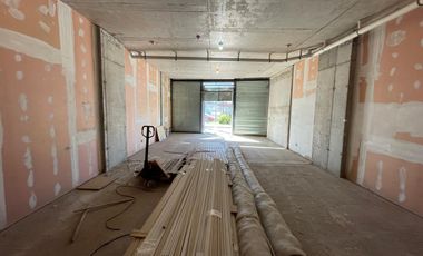 ARRIENDO Local Comercial de 67,82 m2, Metro Pedrero y San Joaquín