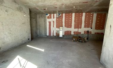 ARRIENDO Local Comercial de 65,80 m2, Metro Pedrero y San Joaquín