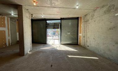 ARRIENDO Local Comercial de 65,80 m2, Metro Pedrero y San Joaquín