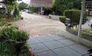 Disewakan rumah 2 lt 6 x 18 m2 di Golf lake Residence Cengkareng ada 3+1 kt 3 km unfurnished, siap huni! 
dekat Elang laut PIK, survey segera !!