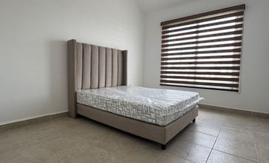 CASA EN RENTA EN LUGANO RESIDENCIAL