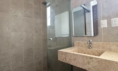 CASA EN RENTA EN LUGANO RESIDENCIAL