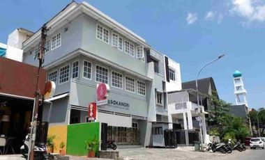 Di jual Cafe & Resto Jl Tupai